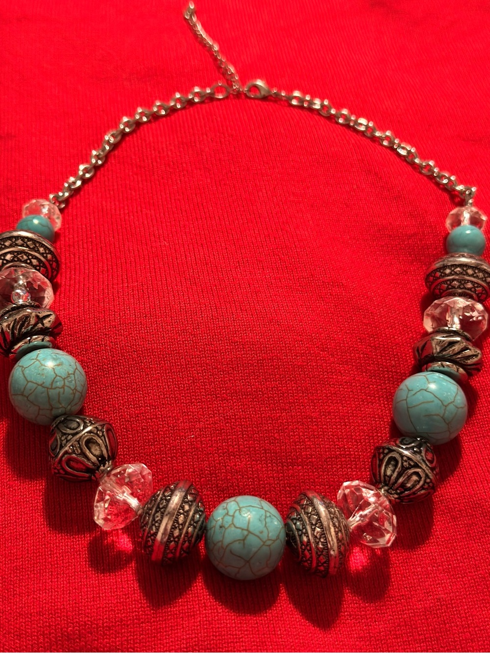 Howlite Turquoise chunky Bead VTG Statement Silver toned Necklace